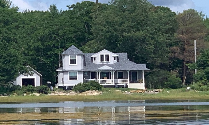 Cape Porpoise Cabaña | Summer Sale. A Few Prime Weeks Still Available. Exclusive Waterfront Cottage.