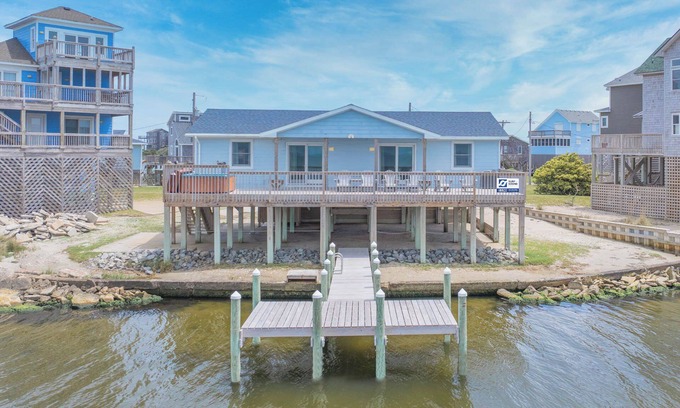 Brigands' Bay Casa | SUMMER SAVINGS - Soundfront Home in Frisco with Hot Tub and Private Dock