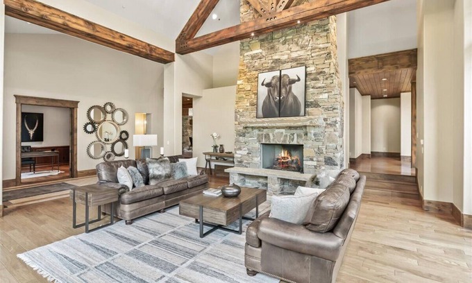 The Timbers Casa | Las semanas de invierno ya están desapareciendo SKI in / out 5 camas-Home Theater-Hot Tub RESERVAR AHORA