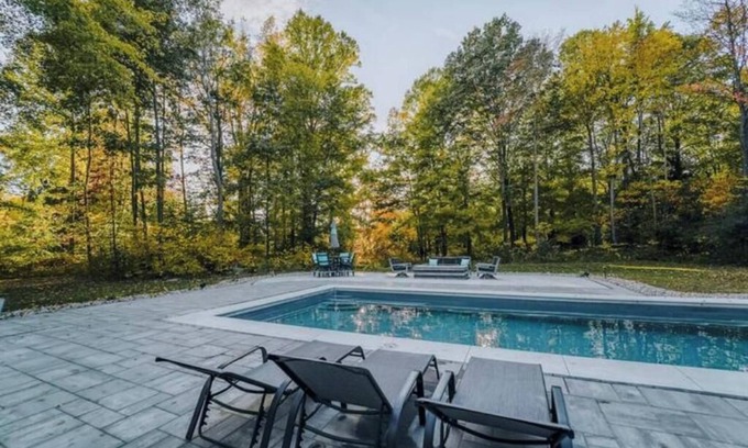 South Haven Casa | Summer Time Vibes! Heated Pool, Hot Tub, Game Room