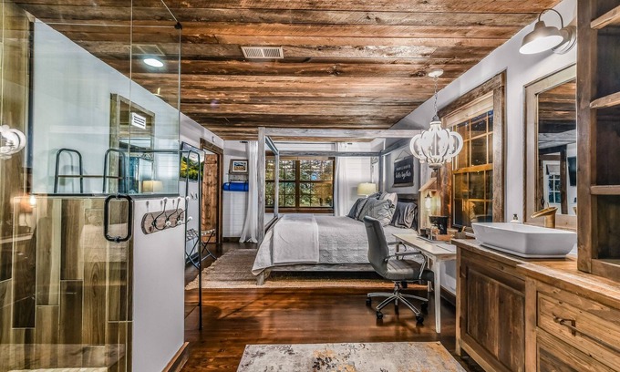 Wears Valley Cabina | Summer Wind 2 Bedroom Cabin by RedAwning