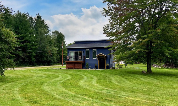 Summit Lake Casa | Summit Lake 2-bedroom house with AC and WiFi.