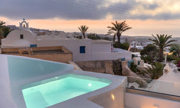 Finikia Apartamento | Sunborn Oia Suites
