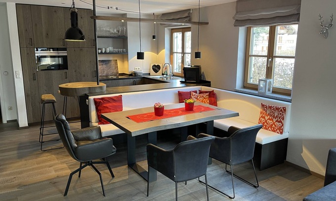 Bad Wiessee Apartamento | Soleado apartamento de 100 metros cuadrados para 4 personas, jardín, garaje / cerca del lago