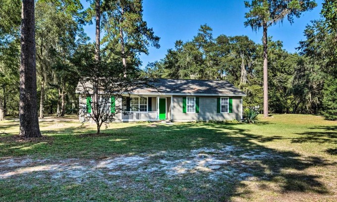 Gainesville Casa | Sunny Abode, 10 Mi to University of Florida!
