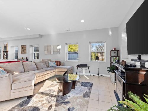 Woodridge Apartamento | Sunny City Accommodations - Close to METRO and UMD