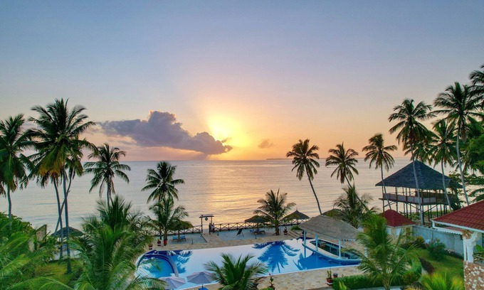 Uroa Complejo | Sunny Palms Beach Bungalows