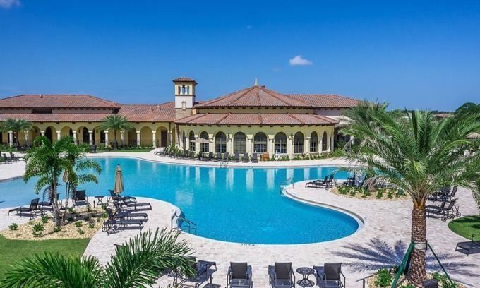Gran Paradiso Casa | Sunny Paradise Vacation
