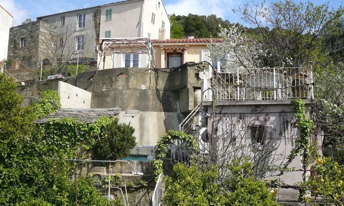 Oletta Villa | Soleado chalet con impresionantes vistas sobre el pueblo y el mar