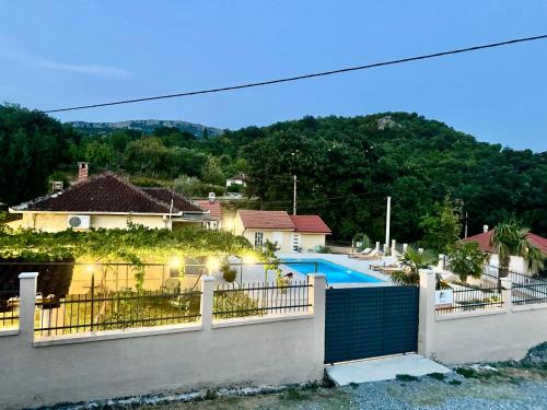 Pricelje Casa | Sunny village, pool house