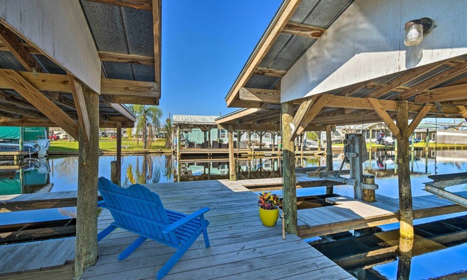 Welaka Casa | Sunny Waterfront Welaka Home w/ Private Dock!