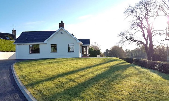 Tamlaght Casa | Sunnyside Lodge - Beautiful Fermanagh Holiday Home