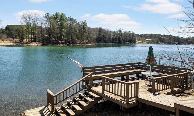 Gaylord Cabaña | Sunrise Cottage - lakefront, 4bdrm, 4 kayaks, ski/snowmobile