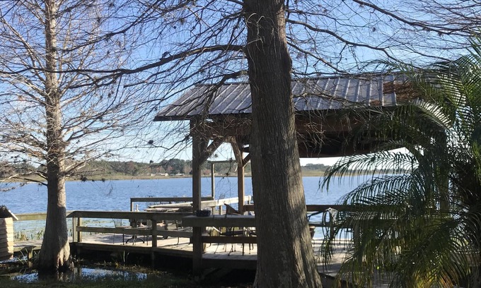 Tavares Casa | ¡Sunrise to Sunset en un muelle privado de 900 pies cuadrados con barbacoa!