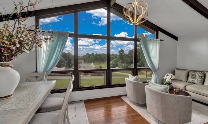 Marion Casa | Sunset Haven is a Lovely Family Home in Marion
