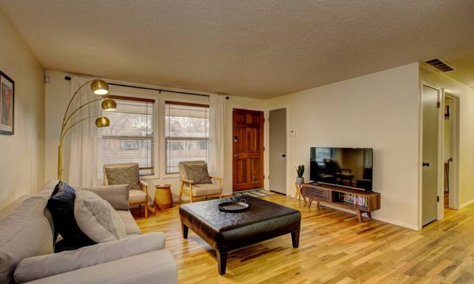 Sunset Casa | Sunset Home Pet Friendly Fenced Yard/Foothills