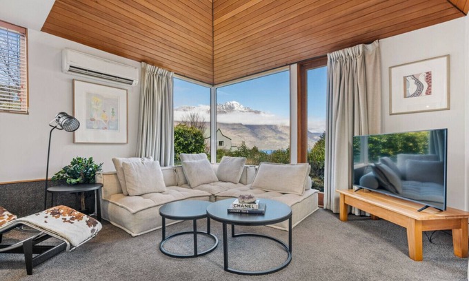 Sunshine Bay Casa | Sunshine Bay Lake Views