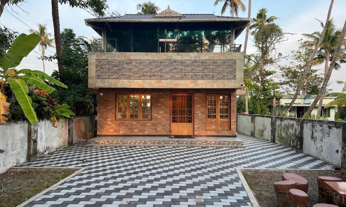 Vypin Casa | Sunshine Beach Villa - Kuzhuppilly