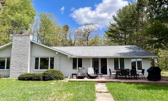 Lewiston Casa | Sunshine Cove Summary