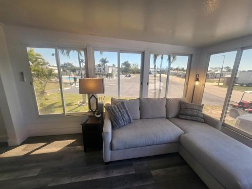 Fort Myers Beach Casa | Sunshine-Heated Pool-Ft Myers Beach-Pickleball!