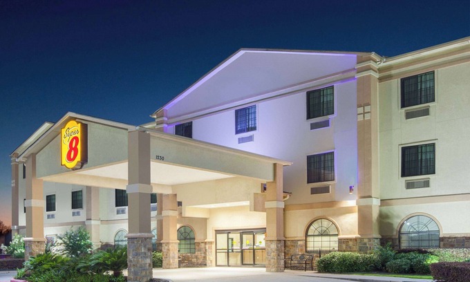 Aldine Hotel | Super 8 by Wyndham IAH West/Greenspoint