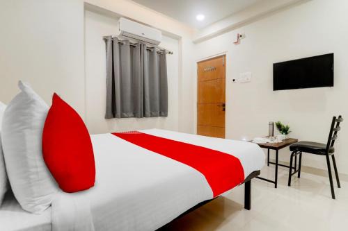 Kukatpally Housing Board Colony Hotel | Super Hotel O Prime Time Hotel