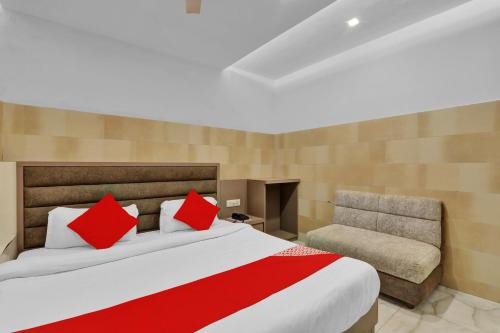 Gorakhpur Hotel | Super Hotel O Sada Shiv Guest House