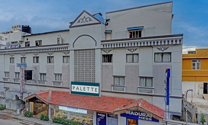 Egmore Hotel | Super OYO Palette - Hotel Victoria
