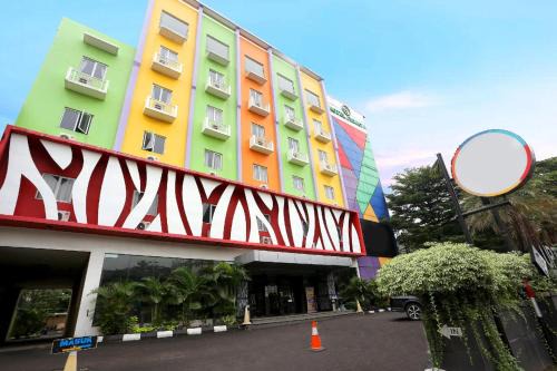 East Jakarta Hotel | Super OYO Townhouse OAK Hotel Fiducia Pondok Gede