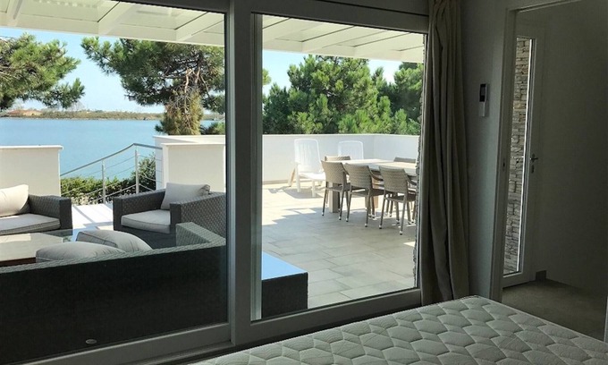 Isola Albarella Villa | Superb Villa with Pool on Albarella Private Island