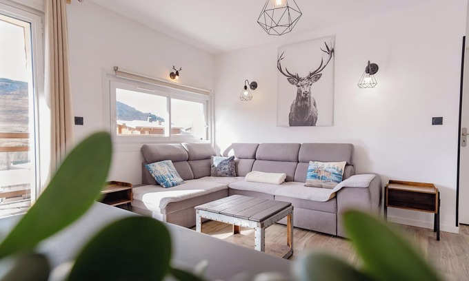 Mont-de-Lans Apartamento | Magnífico apartamento, capacidad para 16/18, al lado del telesilla, WIFI, SAUNA, BABYFOOT