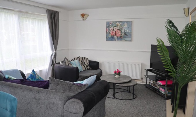 Stafford Apartamento | Superb 3 Bedroom flat in Stafford