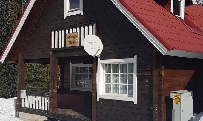 Borovets Chalet De Esquí | Magnífico chalet con sauna en el centro de Borovets, a 3 minutos a pie de