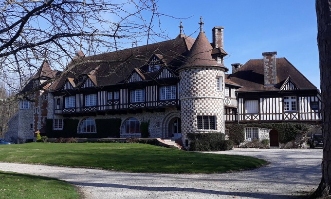 Les Chapelles-Bourbon Casa | Superb manor house 15 minutes from Disneyland and 45 minutes from Paris