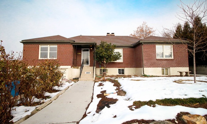 Canyon Rim Casa | Gran casa hermosa! 3Bed 2Bath 4queen Camas Mascotas *