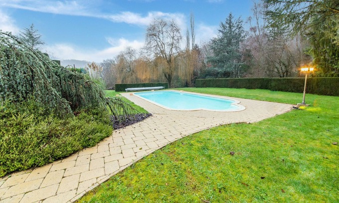 Jupille Otro | Casa rural de vacaciones en Jupille con piscina privada