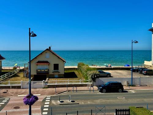 Villers-sur-Mer Apartamento | Superbe appartement face mer à 30m de la plage