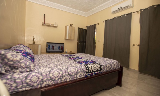 Porto-Novo Apartamento | Superbe Appartement 1 lit de 2 Place Avec Douche Personel Ideal Pour 2 Personnes