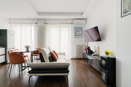Crescenzago Apartamento | Superior Apt with balcony and parking