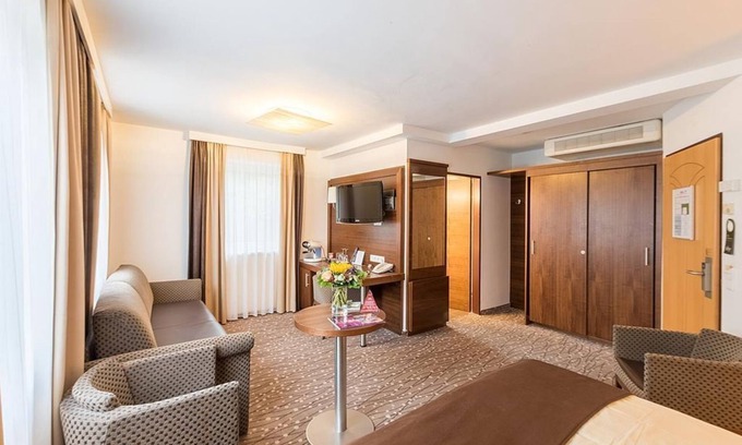 Nonntal Casa | Habitación doble superior (estacionamiento subterráneo incluido) - Austria Classic Hotel & Gasthof Hölle