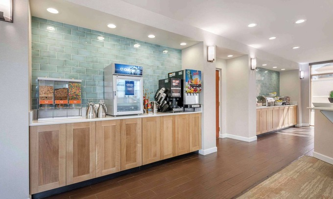 Fernandina Beach Hotel | Surf and Sand Fernandina Beach at Amelia Island, Ascend Hotel Collection