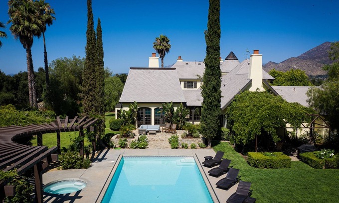 Ojai Casa | Case Grande Ojai - Retiro - Casa de huéspedes - Piscina - Yoga - Privacidad - Capacidad 16