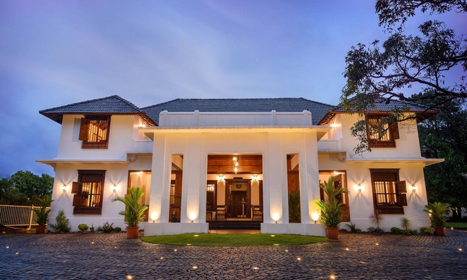 Kannur Hotel | Surya Heritage Hotels