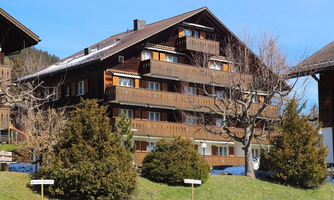Schoenried Apartamento | Suzanne Nr. 21 by Interhome