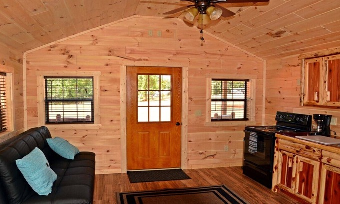 Buchanan Casa | Cabañas Swan Bay & RV Park Cabin # (4) Paris Tn, Lago Kentucky