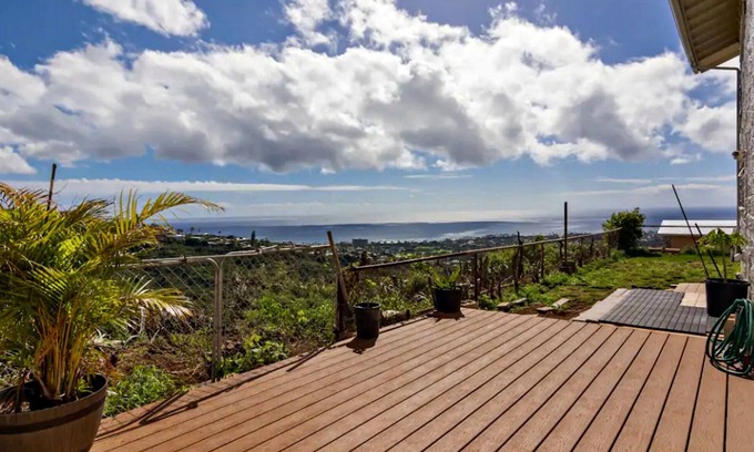 Kahala Casa | Sweeping Views, Spacious , 1200sf, Apartment