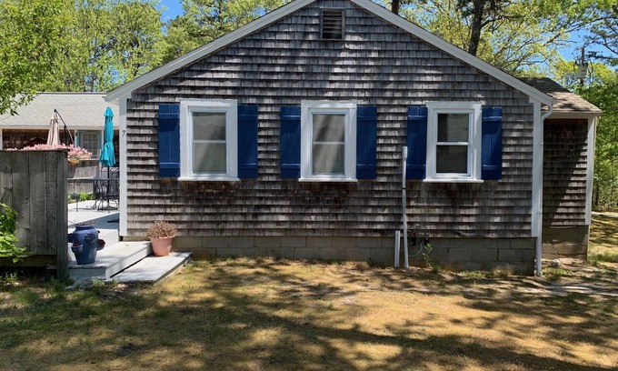 Wellfleet Cabaña | Sweet Cape Cod Cottage! (CS0011)