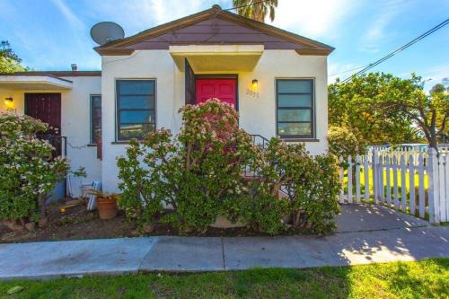 Bankers Hill Casa | Sweet n Cozy Cottage near Little Italy & Gaslamp