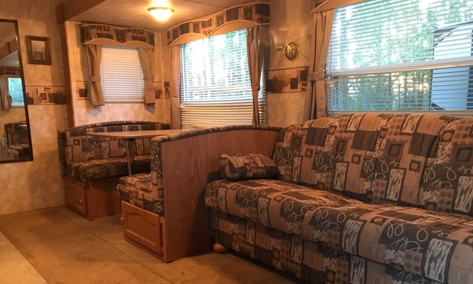 Idaho Falls Alquiler De RV | Dulce TETON RETREAT Camper Trailer en las hermosas montañas de Idaho