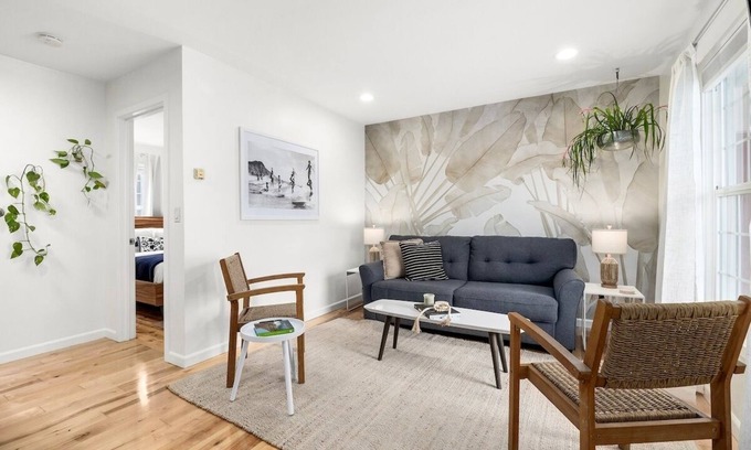 Eastside Santa Cruz Hotel | Swell House Santa Cruz -Suite 1